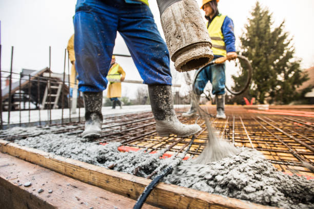 Best Concrete Walkway Installation  in Glenview, IL